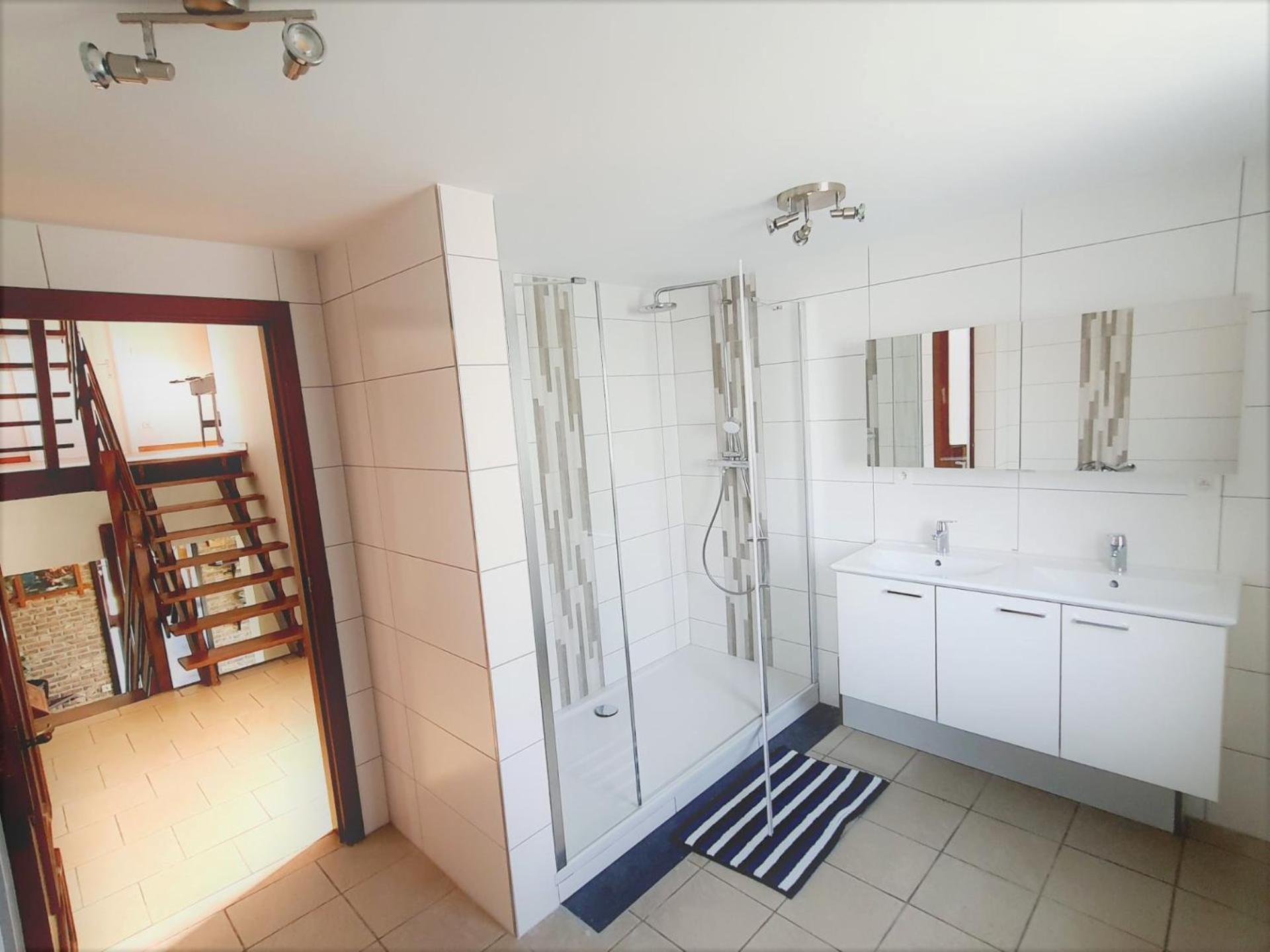 Maison De Vacances Situee Entre Liege, Tongres Et Vise Slins Ngoại thất bức ảnh